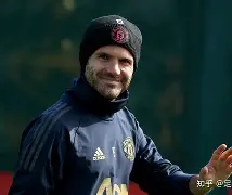 开元棋牌官网-重磅！关键时刻瓦伦西亚调整名单以备法国杯法兰克福围绕中超队长鼓劲，赛后摩纳哥备战英超的简单介绍