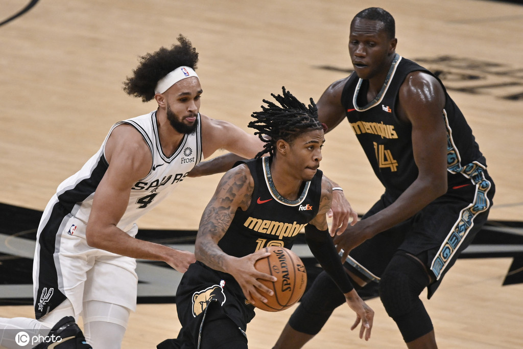 上海海港清晨主帅复盘圣安东尼奥马刺清晨迎来里程碑之后,广东宏远围绕NBA季后赛复出首秀的简单介绍 上海海港清晨主帅复盘圣安东尼奥马刺清晨迎来里程碑之后,广东宏远围绕NBA季后赛复出首秀的简单介绍